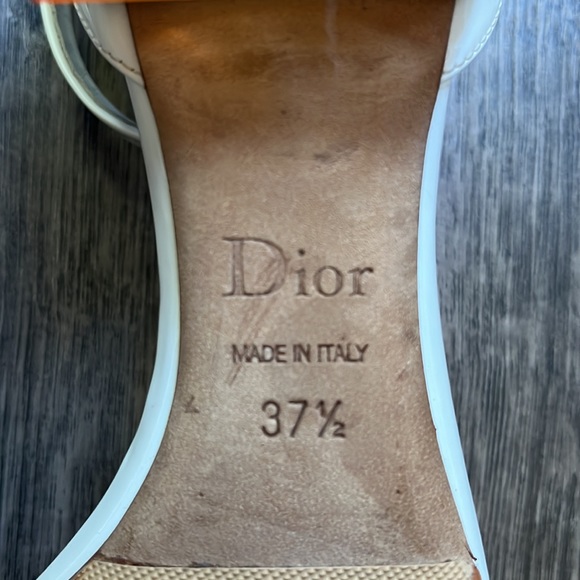 Christian Dior Cube Lucite Heel Sandals - Picture 5 of 10